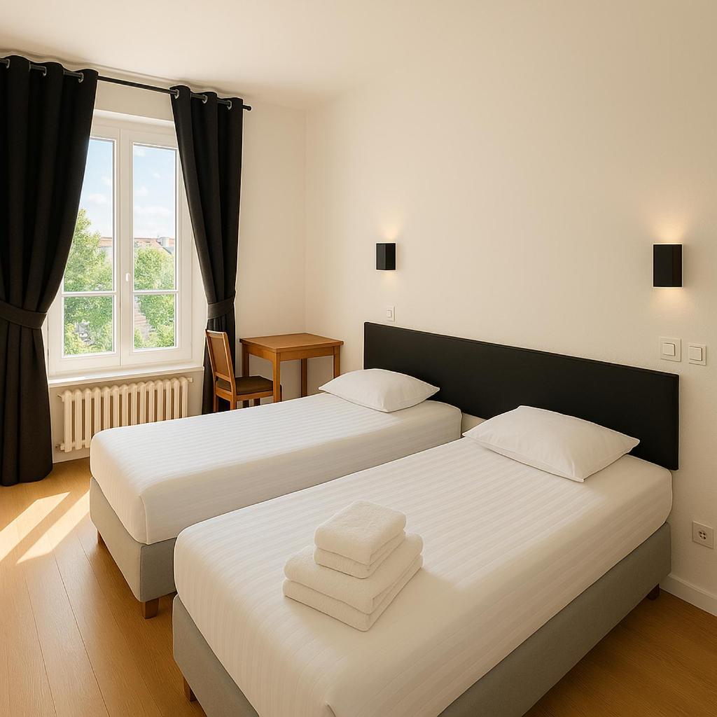 Logis Hotel Du Cirque Troyes Centre Historique Eksteriør bilde