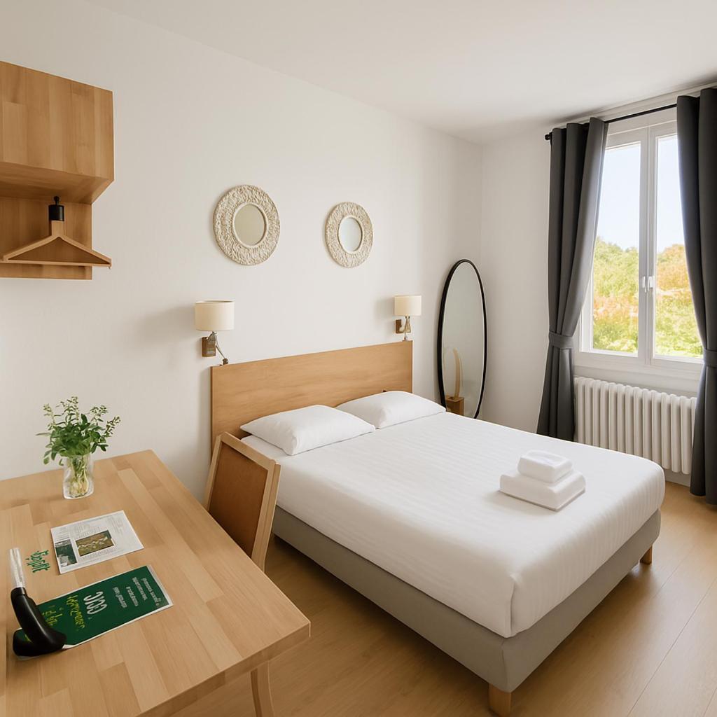 Logis Hotel Du Cirque Troyes Centre Historique Eksteriør bilde