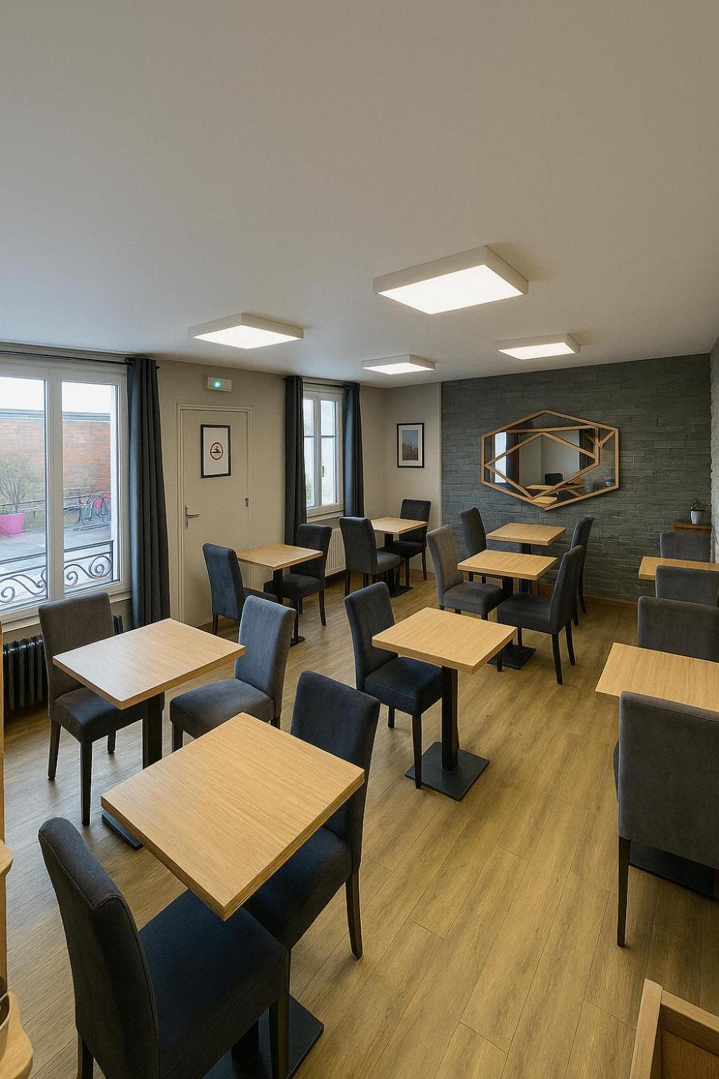Logis Hotel Du Cirque Troyes Centre Historique Eksteriør bilde