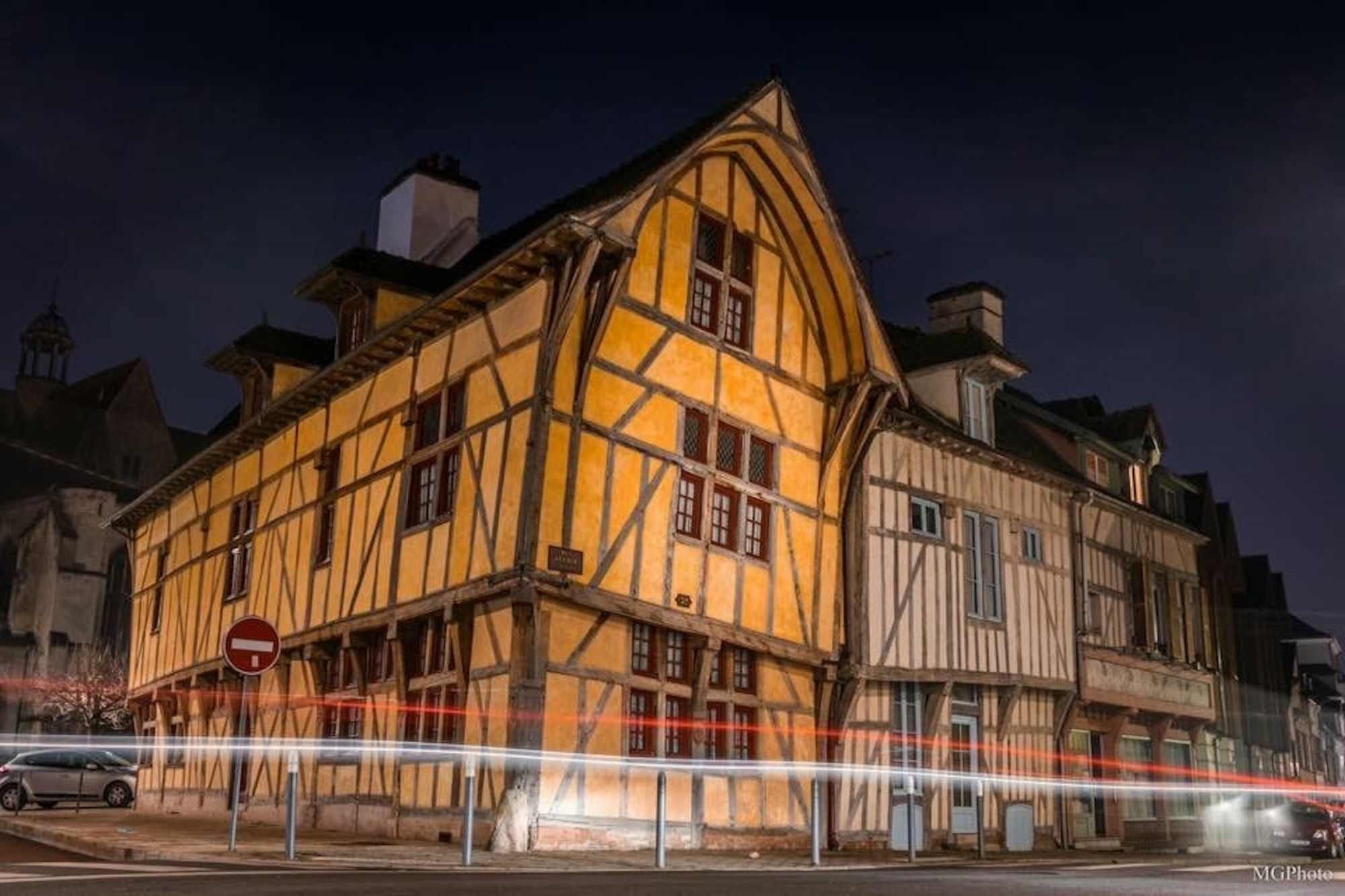 Logis Hotel Du Cirque Troyes Centre Historique Eksteriør bilde