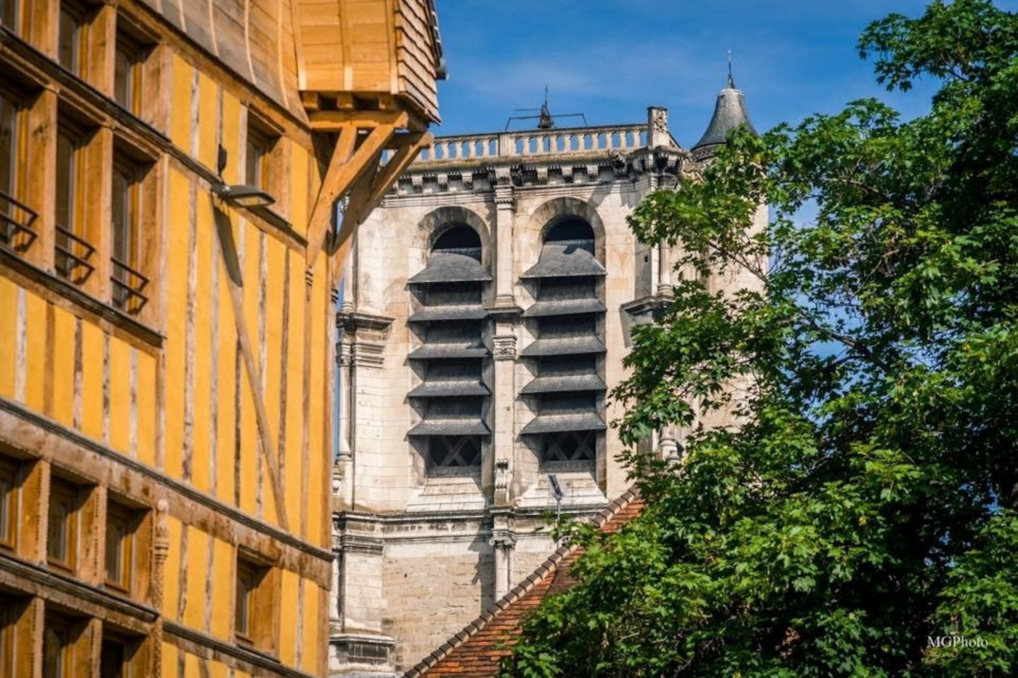 Logis Hotel Du Cirque Troyes Centre Historique Eksteriør bilde